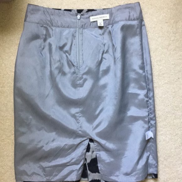 Banana Republic Skirt - Picture 4 of 6